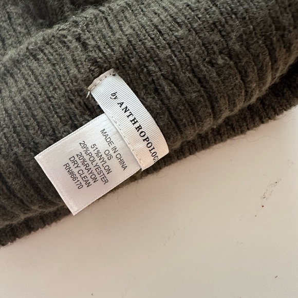 Anthropologie knit hat - Picture 3 of 3